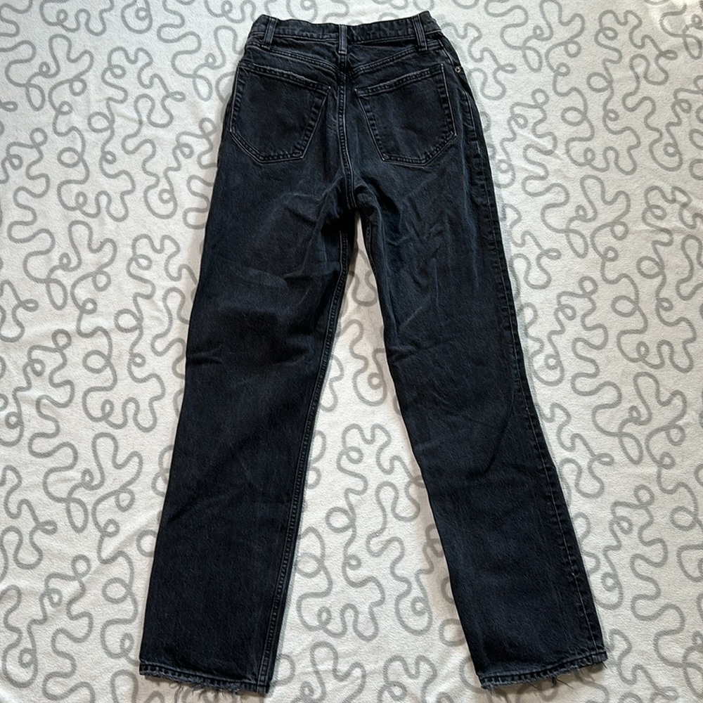 Abercrombie & Fitch The 90’s Straight Ultra High Rise Jeans - Picture 2 of 5